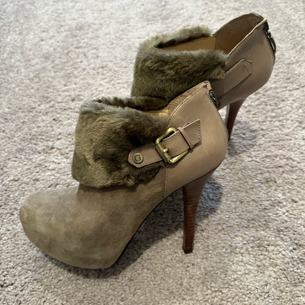 Guess fur heels women’s size 10 tan/gray